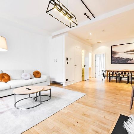 Amazing 3 Bed Apartment Great Portland Street Londra Esterno foto