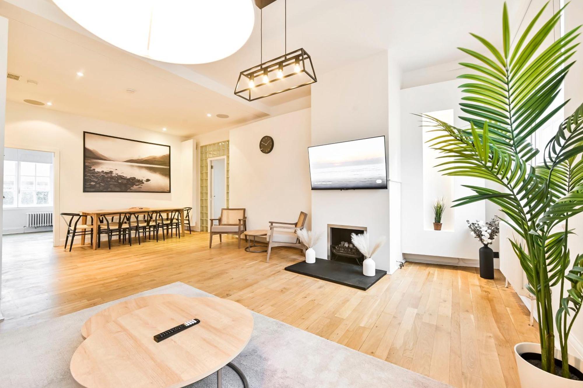Amazing 3 Bed Apartment Great Portland Street Londra Esterno foto